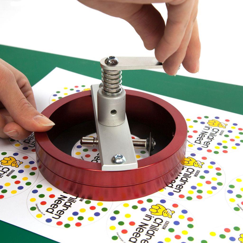Adjustable Circular Cutter For Bio Button Badges - Image 5